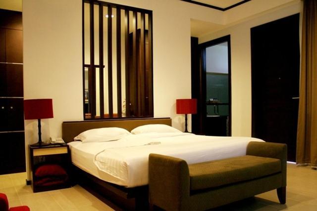 Rumah Nenek Hotel And Restaurant Паданг Стая снимка