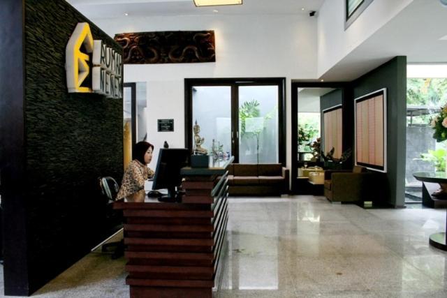 Rumah Nenek Hotel And Restaurant Паданг Екстериор снимка